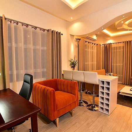 Entebbe Stay Apart-Hotel ภายนอก รูปภาพ