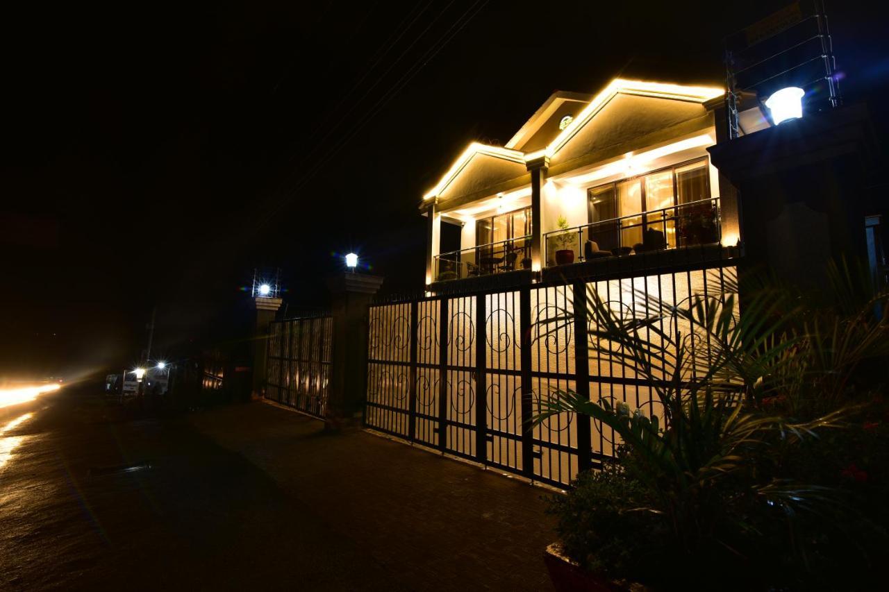Entebbe Stay Apart-Hotel ภายนอก รูปภาพ