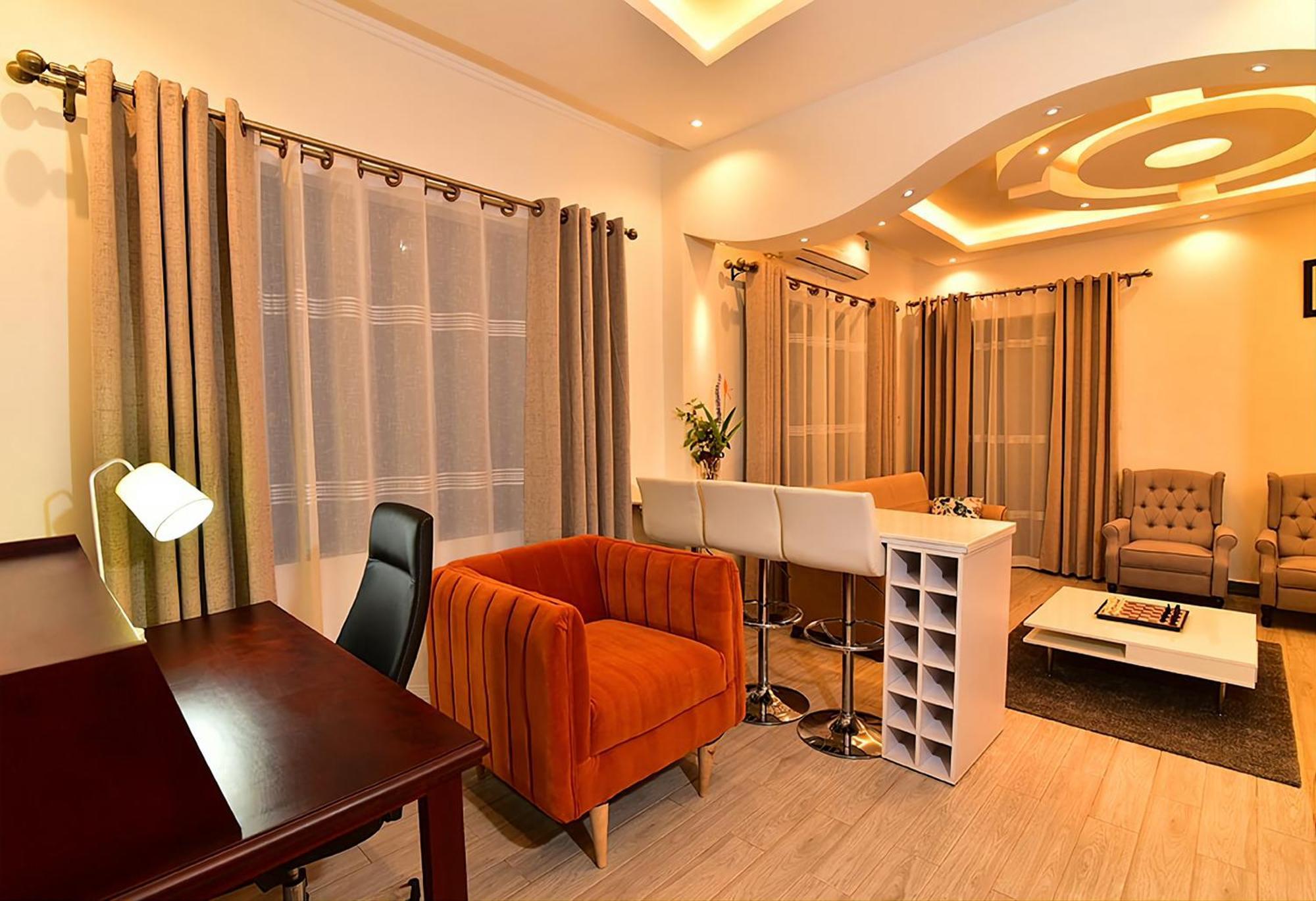 Entebbe Stay Apart-Hotel ภายนอก รูปภาพ